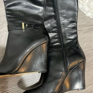 Ann Taylor boots brand new black